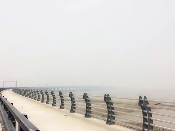 @道路、橋梁護(hù)欄合作案例 (9) 副本2 - 副本.jpg