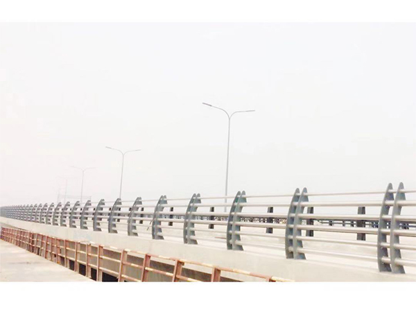 @道路、橋梁護(hù)欄合作案例 (7) 副本2 - 副本.jpg
