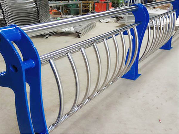 道路、橋梁不銹鋼復合管10 副本.jpg